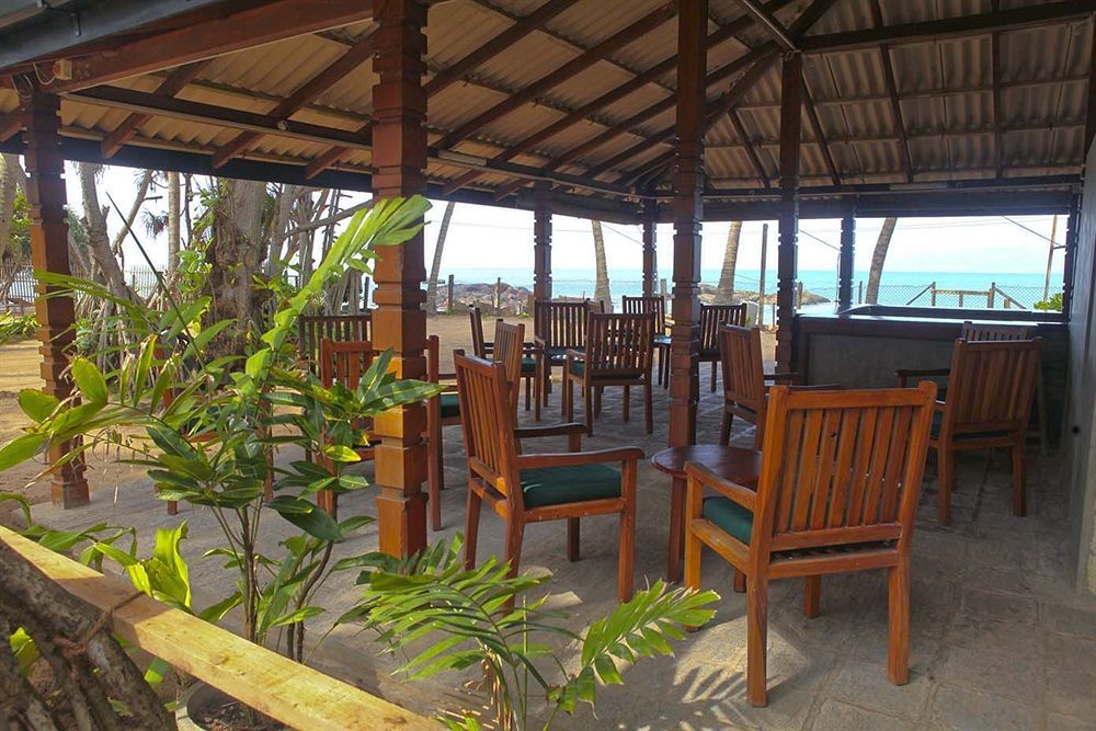 Yoho Rivi Ras Hotel Dehiwala-Mount Lavinia Exterior foto